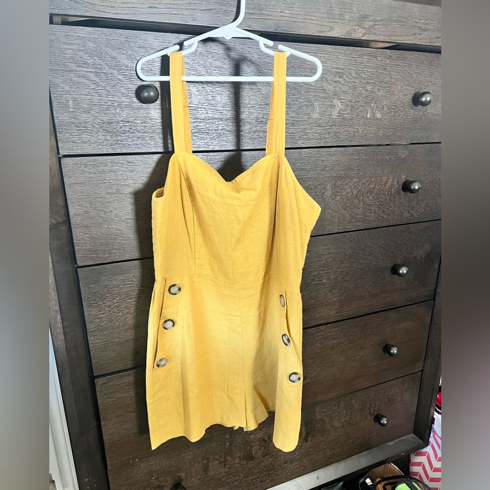 Juniors jumpsuit shorts